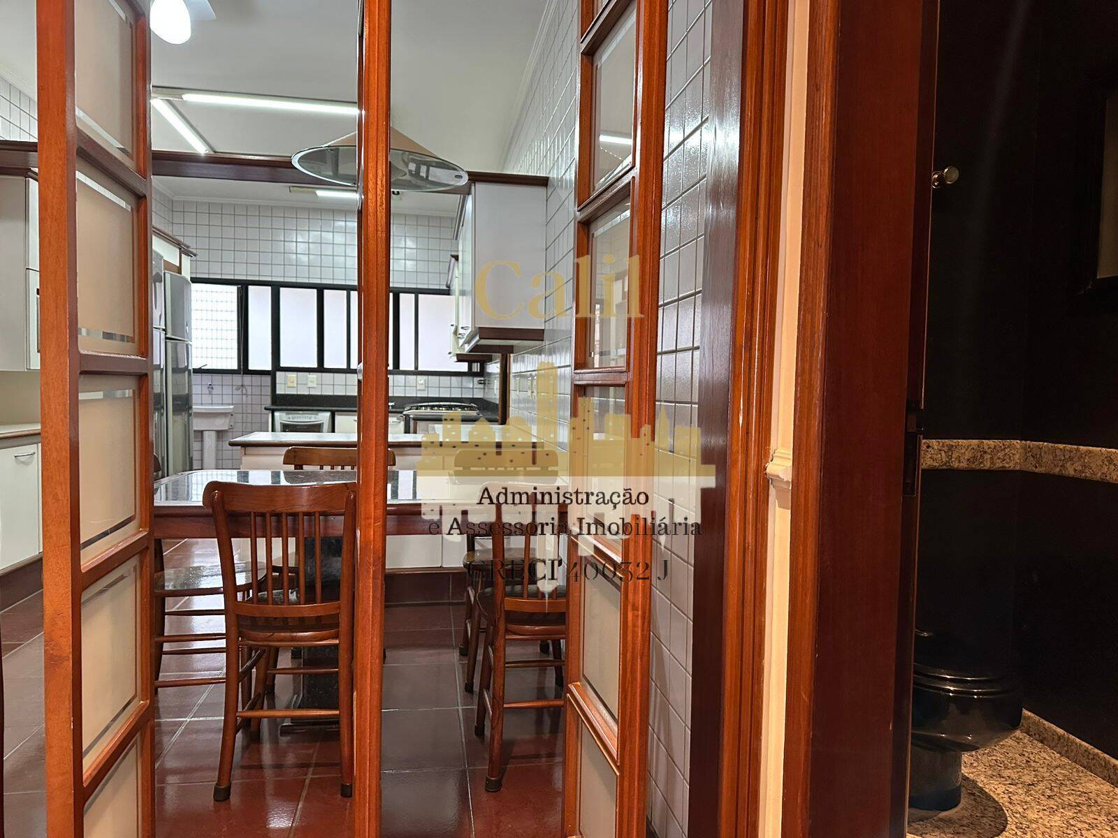 Apartamento à venda com 3 quartos, 252m² - Foto 32