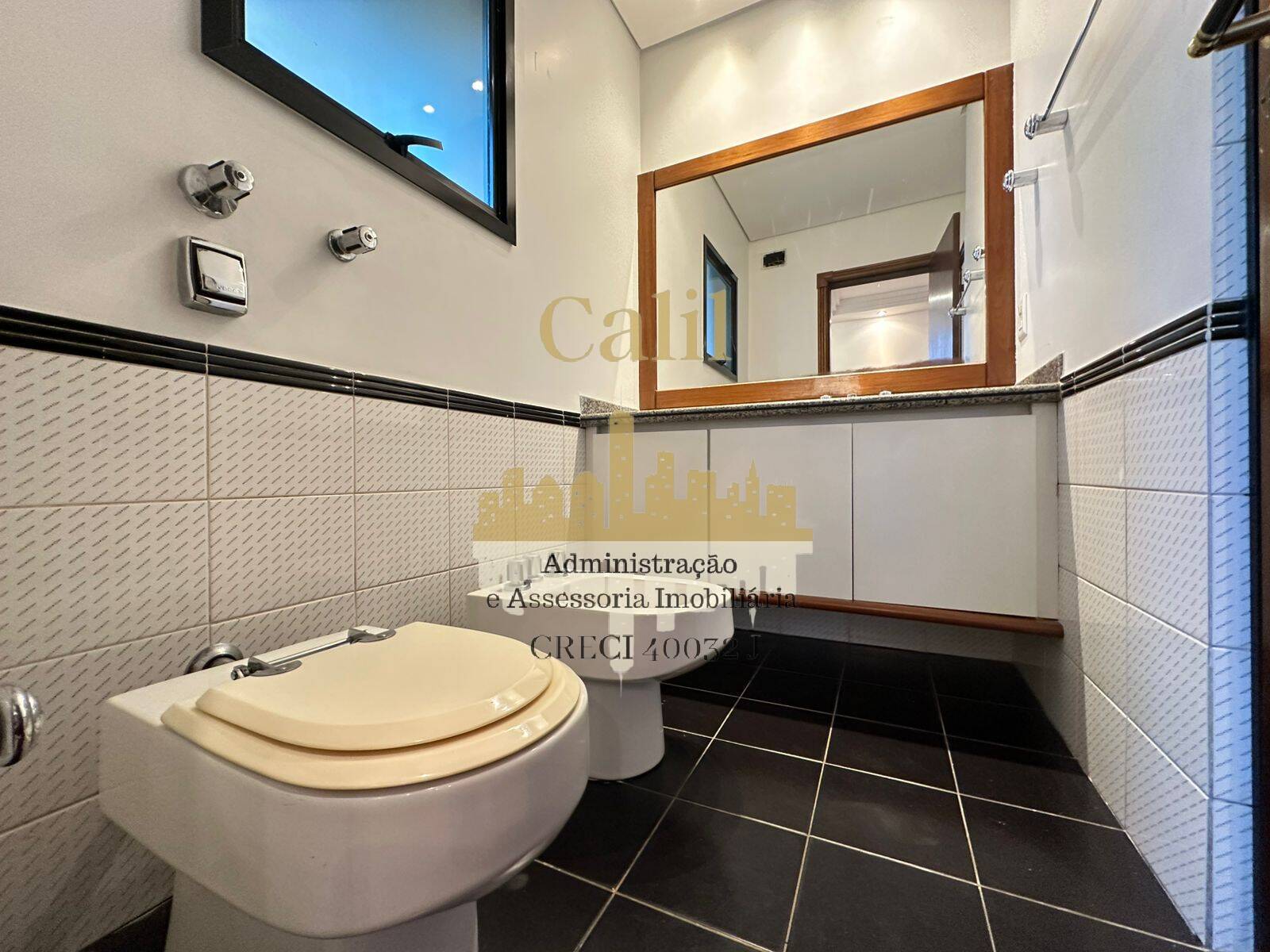 Apartamento à venda com 3 quartos, 252m² - Foto 22