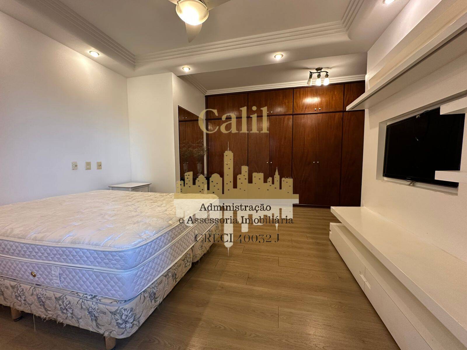 Apartamento à venda com 3 quartos, 252m² - Foto 18