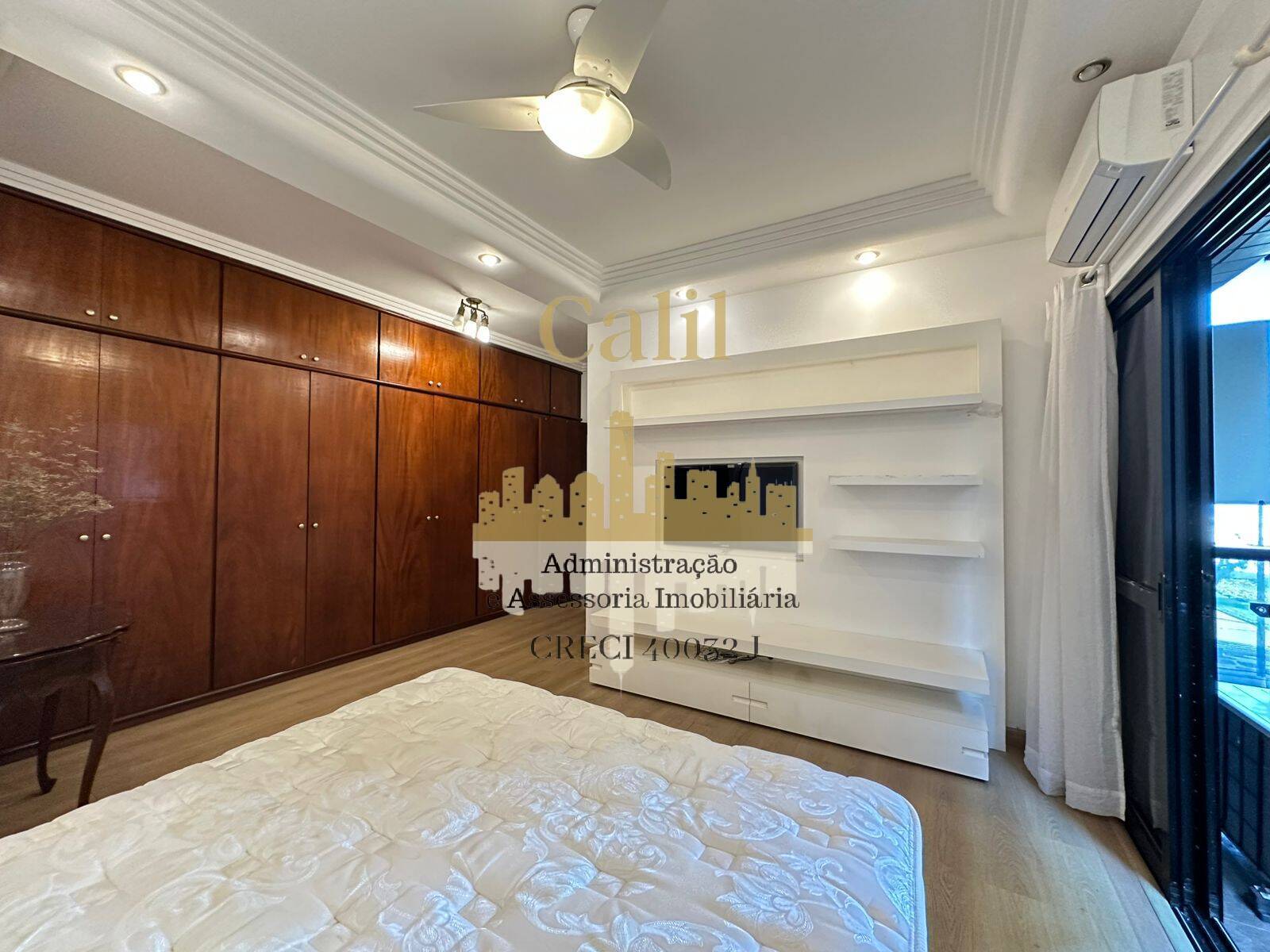 Apartamento à venda com 3 quartos, 252m² - Foto 17