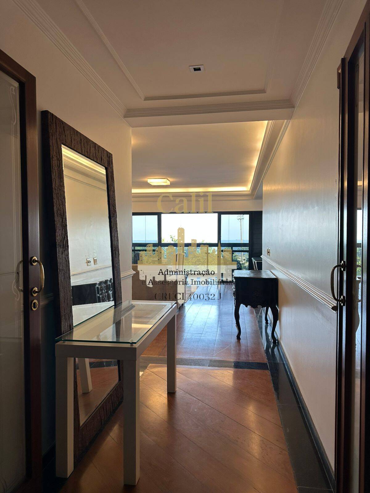 Apartamento à venda com 3 quartos, 252m² - Foto 7