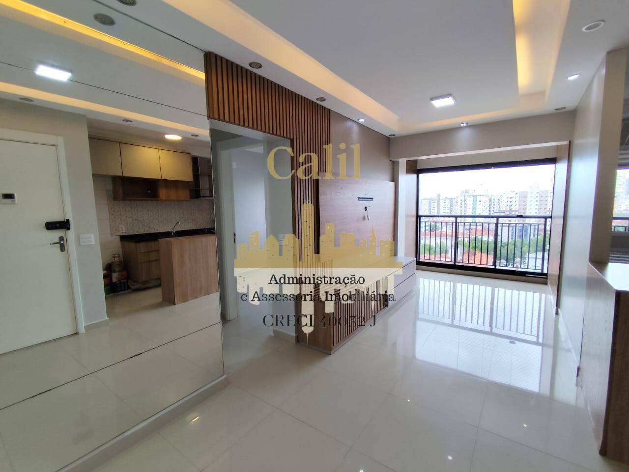Apartamento à venda com 2 quartos, 63m² - Foto 4