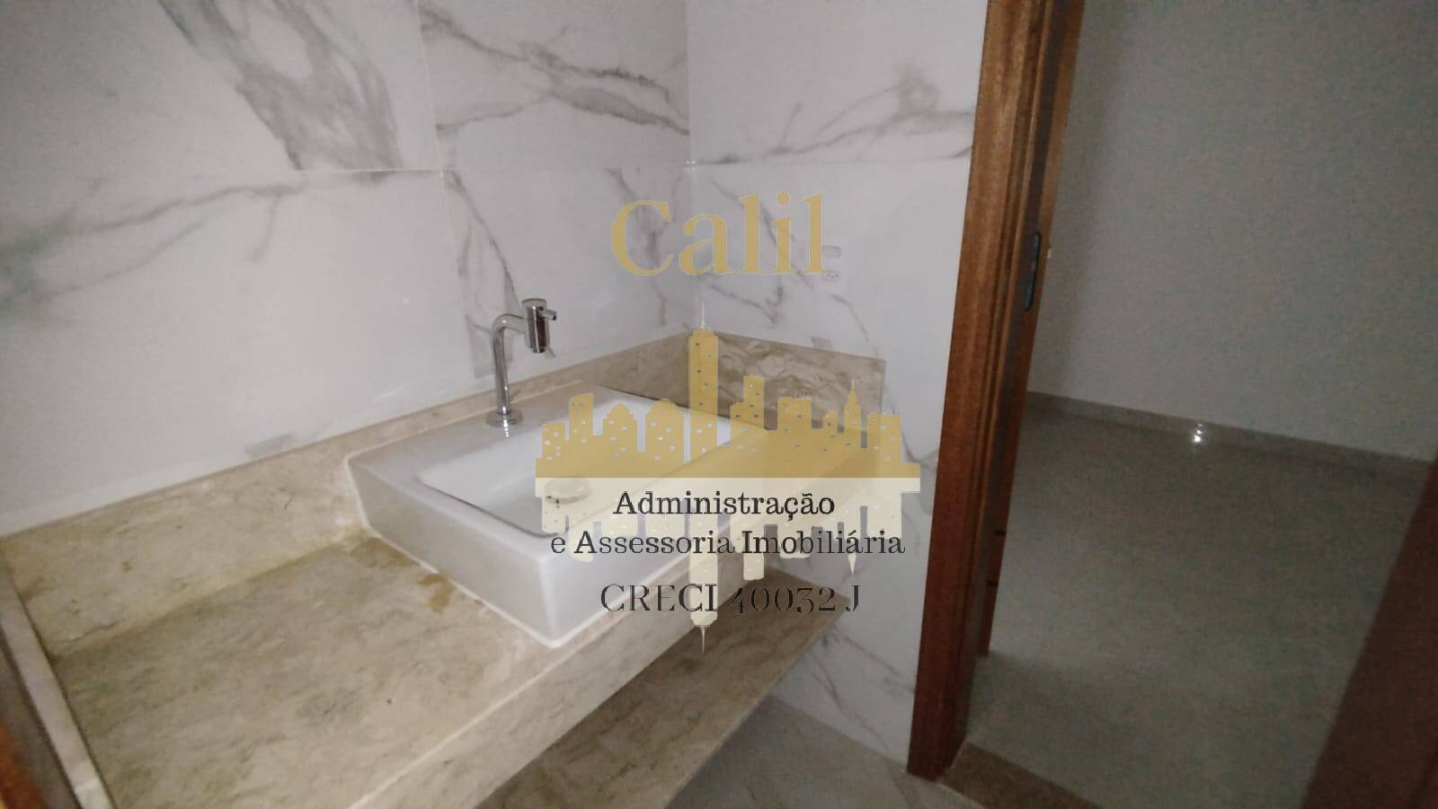 Casa à venda com 3 quartos, 100m² - Foto 17