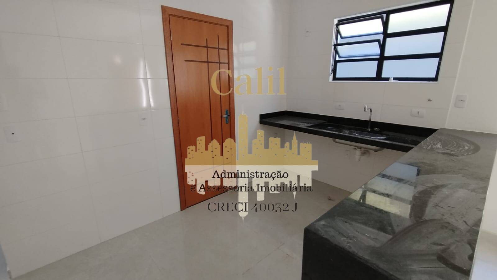Casa à venda com 3 quartos, 100m² - Foto 13