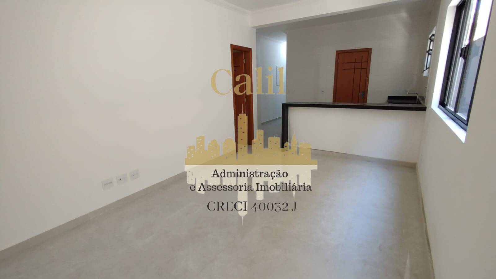 Casa à venda com 3 quartos, 100m² - Foto 2